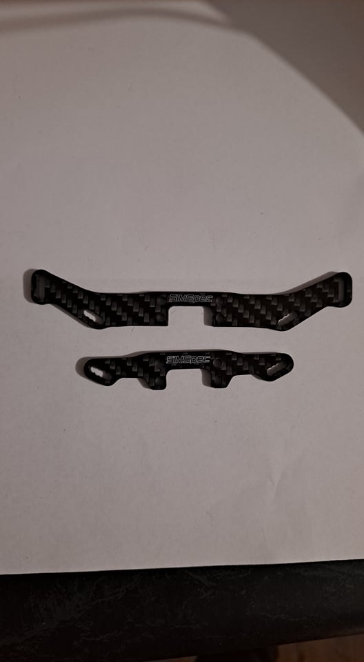 SIMSpec R12 Low COG Shock Tower Set